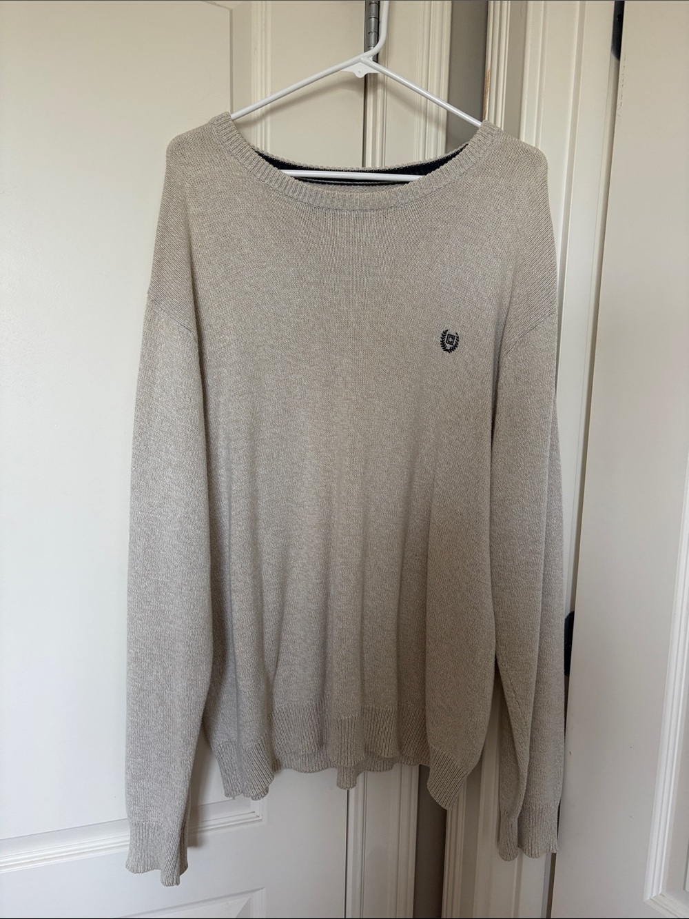 Chaps Men's Cream Crewneck Sweater with Embroidered Crest